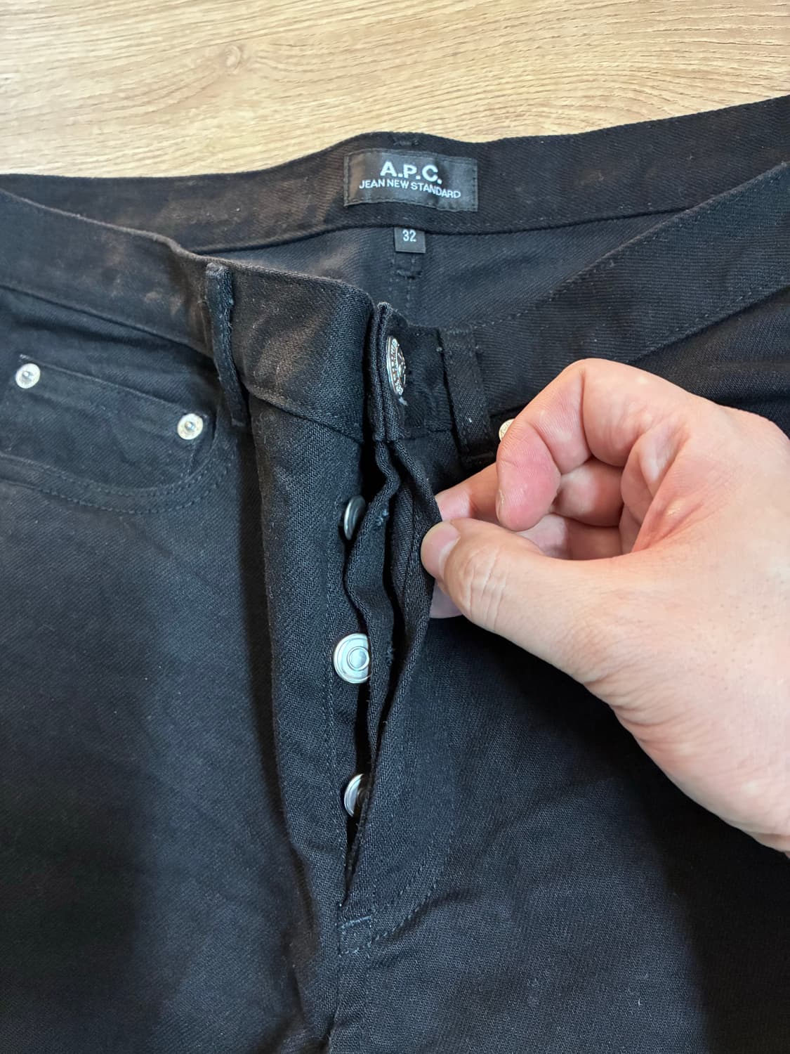 아페쎄 뉴스탠다드 진 블랙 데님 팬츠 상품이미지2