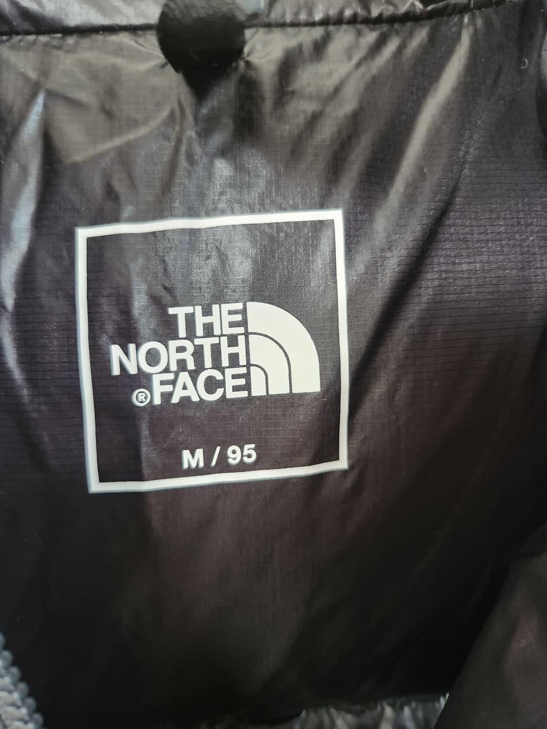 노스페이스 1996 눕시 패딩조끼 M (에어 다운) 상품이미지4