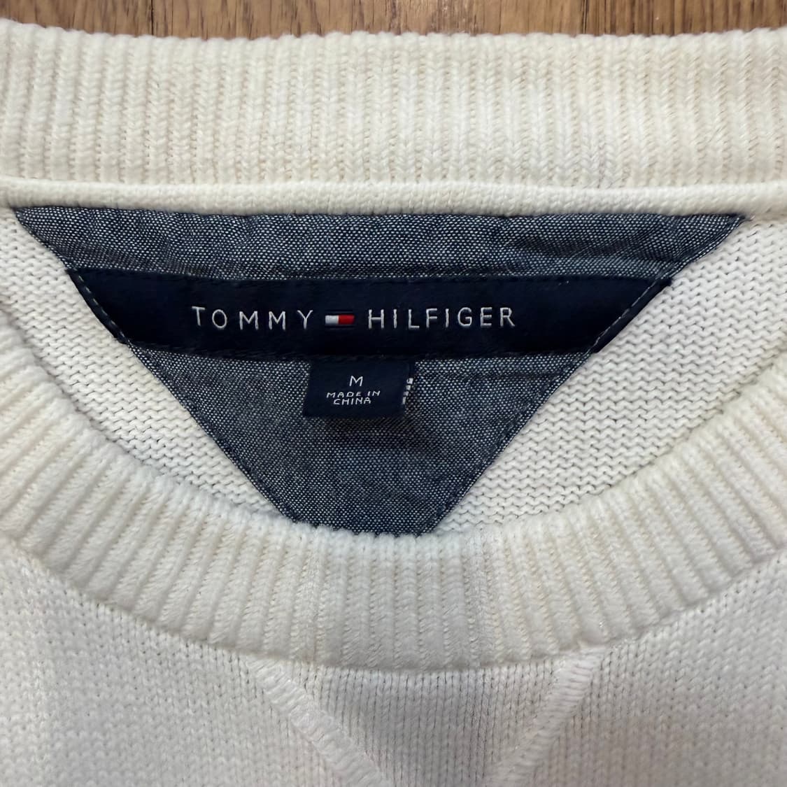 타미 힐 피거 스트라이프 크루넥 니트 상품이미지3