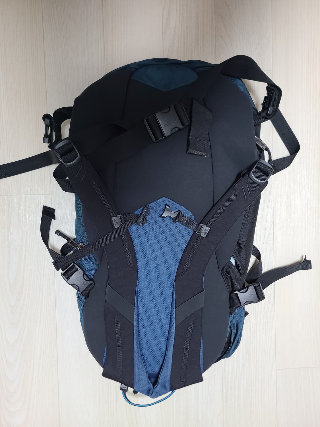 아크테릭스 퀀틱28 등산 배낭 상품이미지2