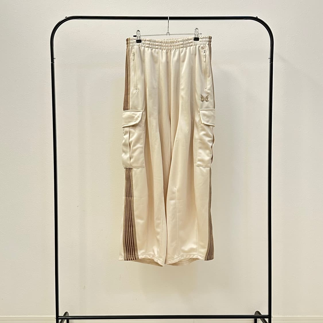 니들스 트랙팬츠  상품이미지1