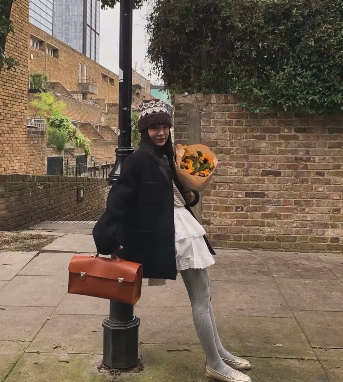 위드아웃썸머 플러터 브이넥 가디건 베이지 상품이미지5