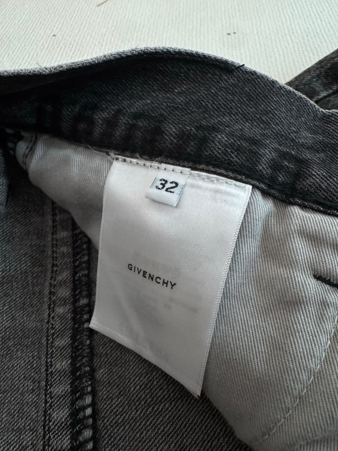 지방시 Givenchy 블랙 워싱 데님 팬츠 상품이미지8