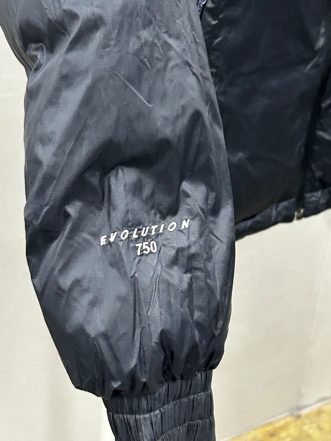 네파(NEPA)양면 패딩 블랙/네이비 다운 점퍼 상품이미지10