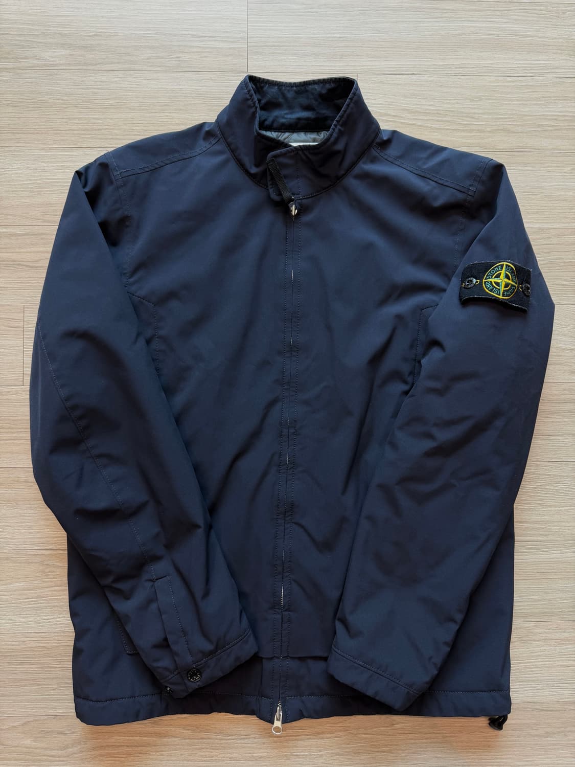 스톤아일랜드 프리마로프트 바람막이 상품이미지2