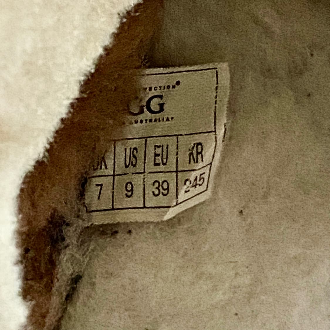 어그 스웨이드 로고 패치 로우 부츠 B3444 상품이미지4