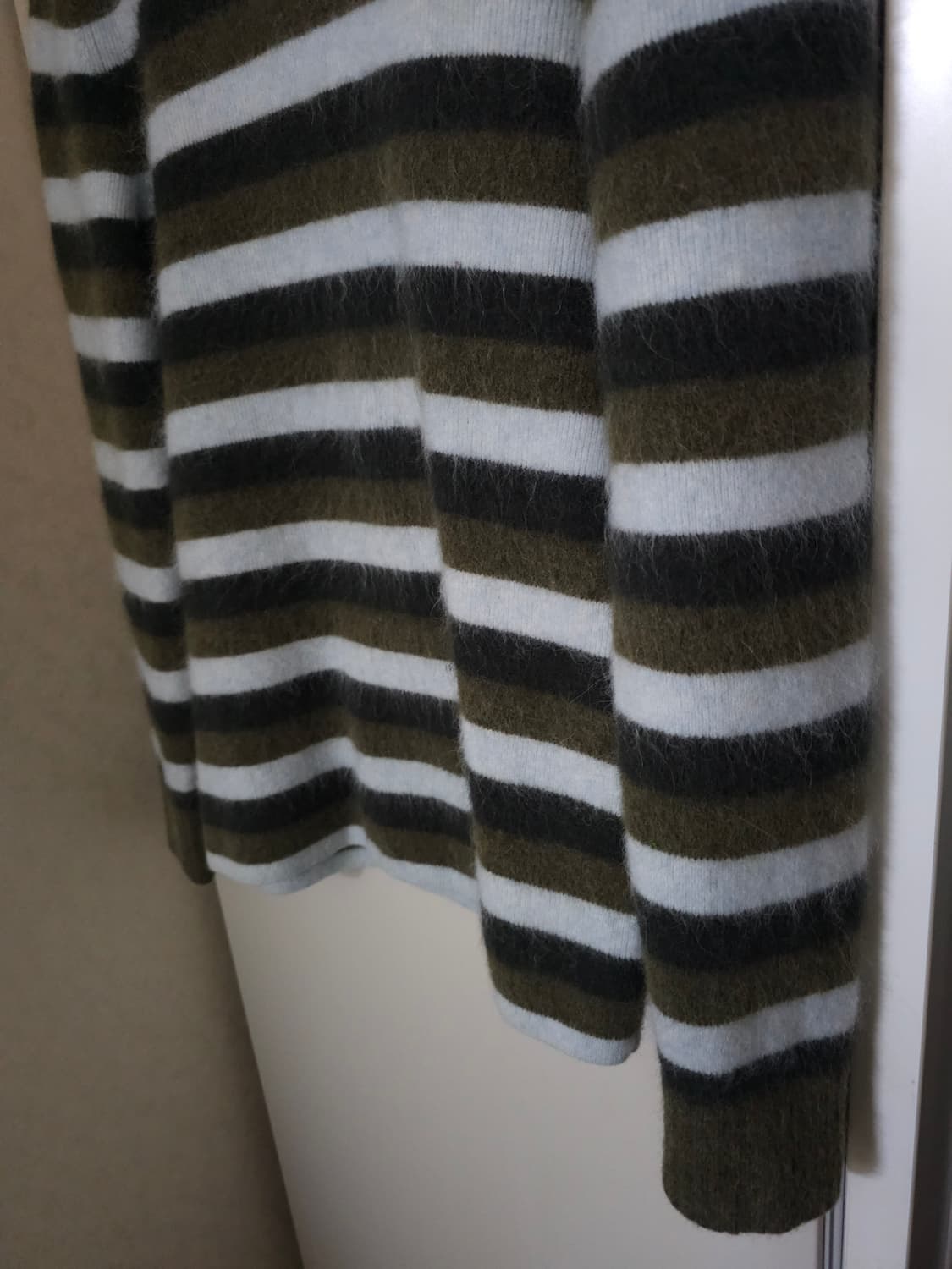 COS 스트라이프 양모 니트 스웨터 상품이미지3