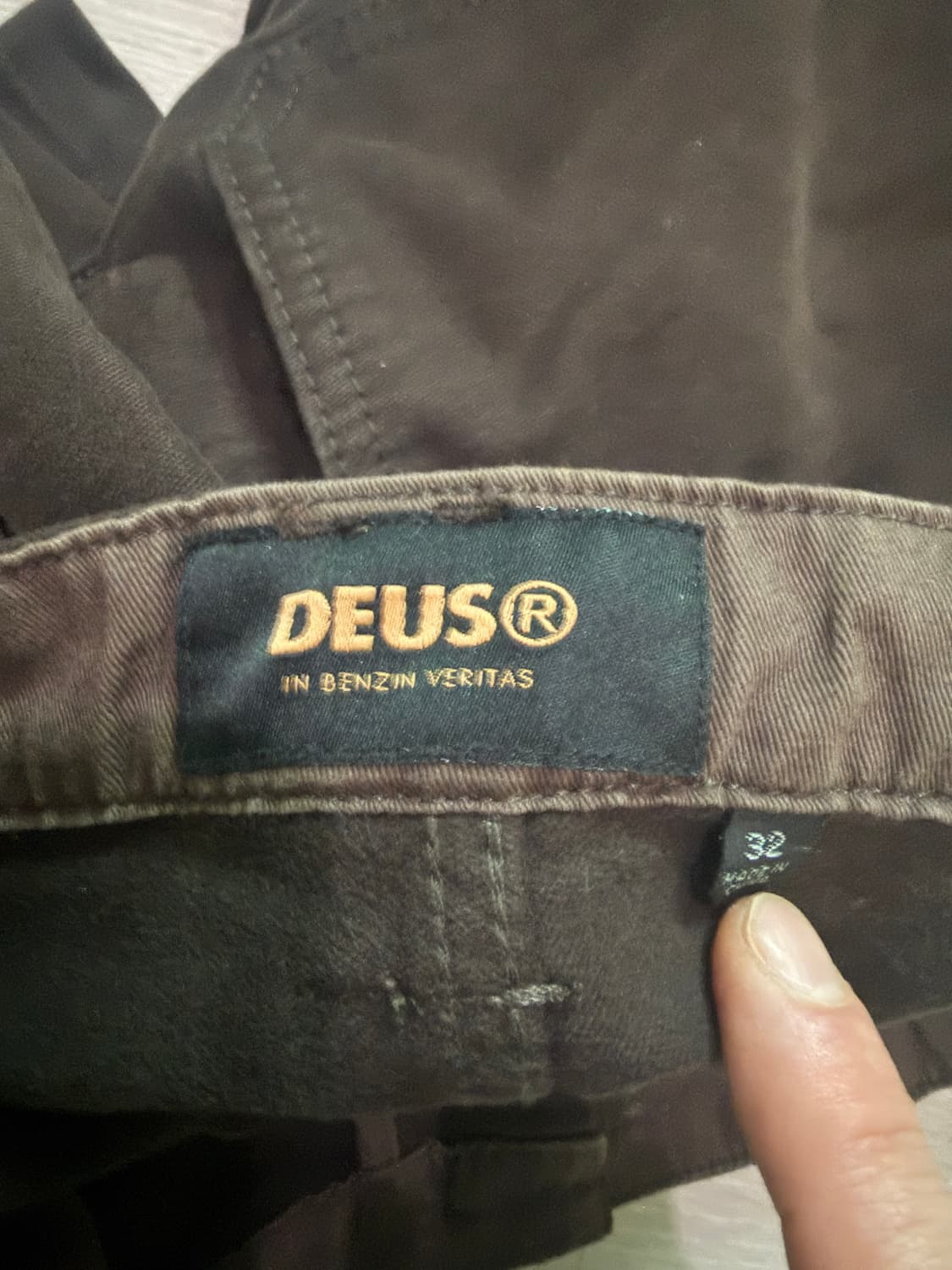 데우스 몰스킨 팬츠 브라운컬러 판매합니다! 상품이미지3
