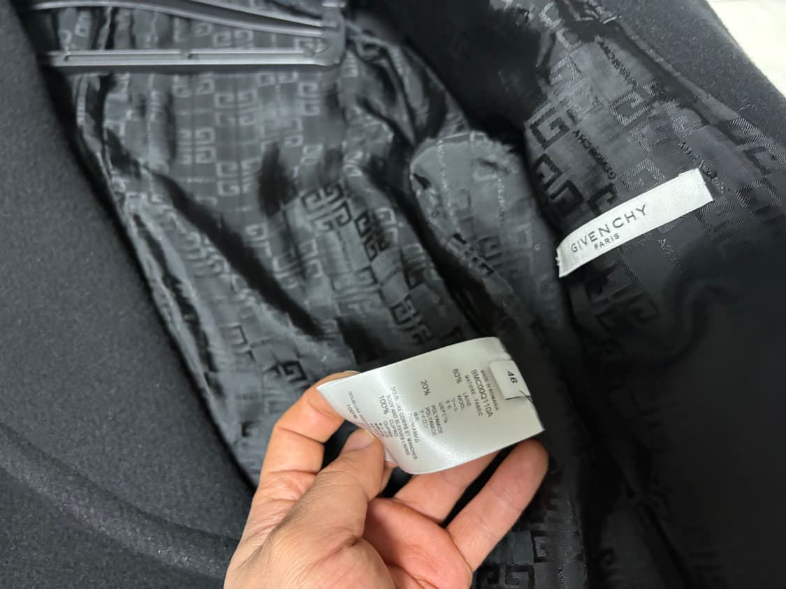 지방시 금장 더블버튼 오버핏 코트 46 상품이미지6