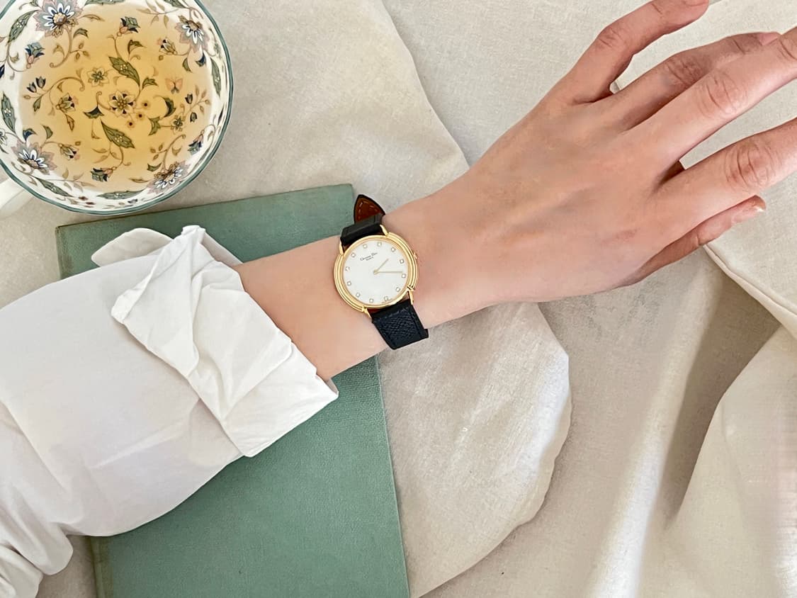 디올 12p스 톤 쉘 다이얼 시계 / 정품감정. 케어 상품이미지10