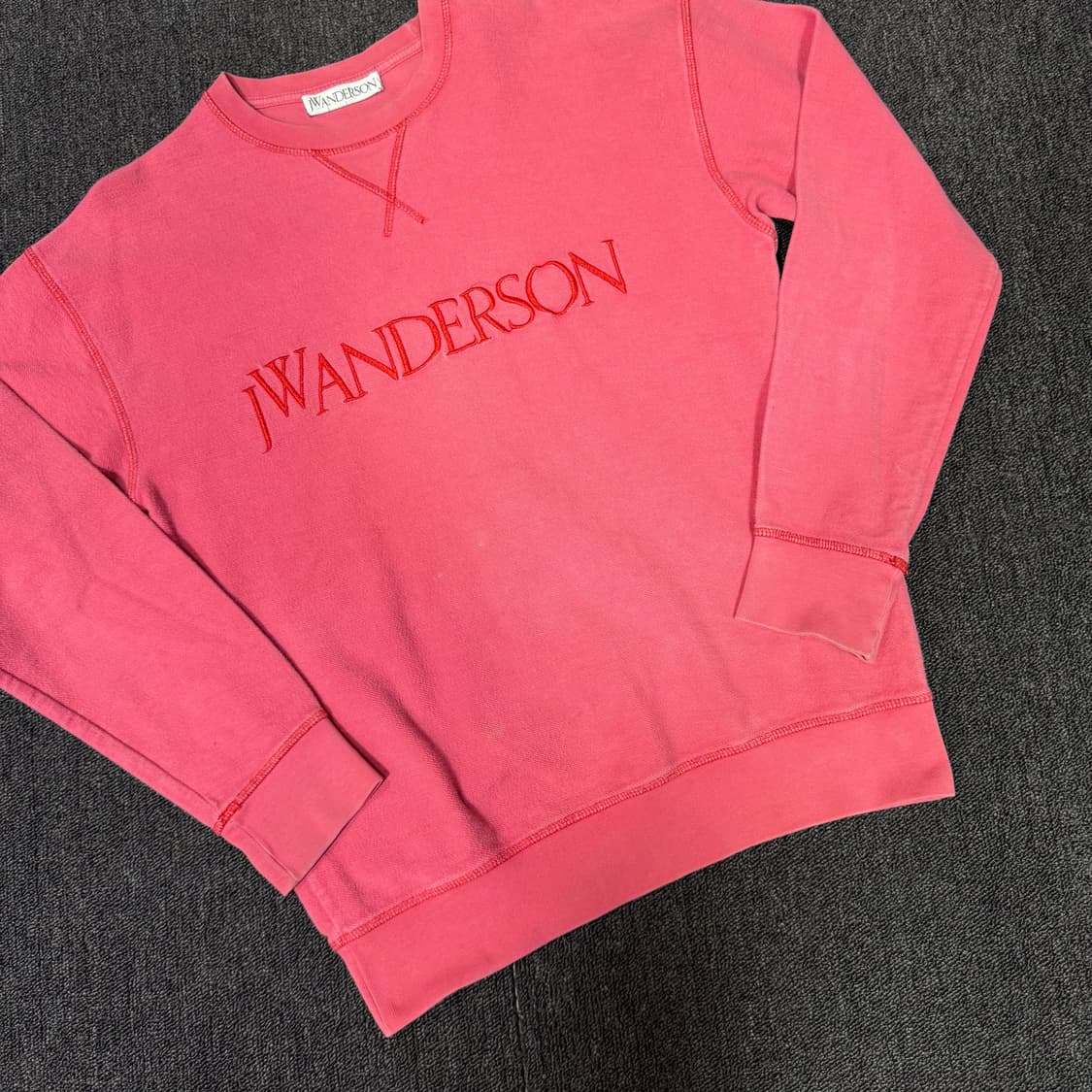 JW앤더슨 로고 맨투맨  상품이미지3