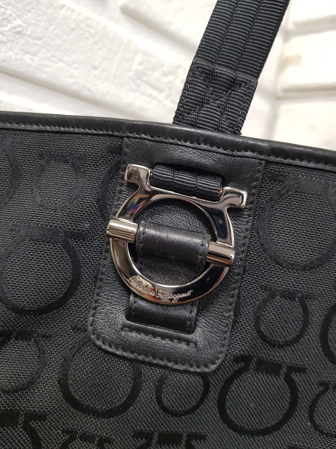 [정품] 페라가모 멀티 간치니 숄더백 블랙 상품이미지3