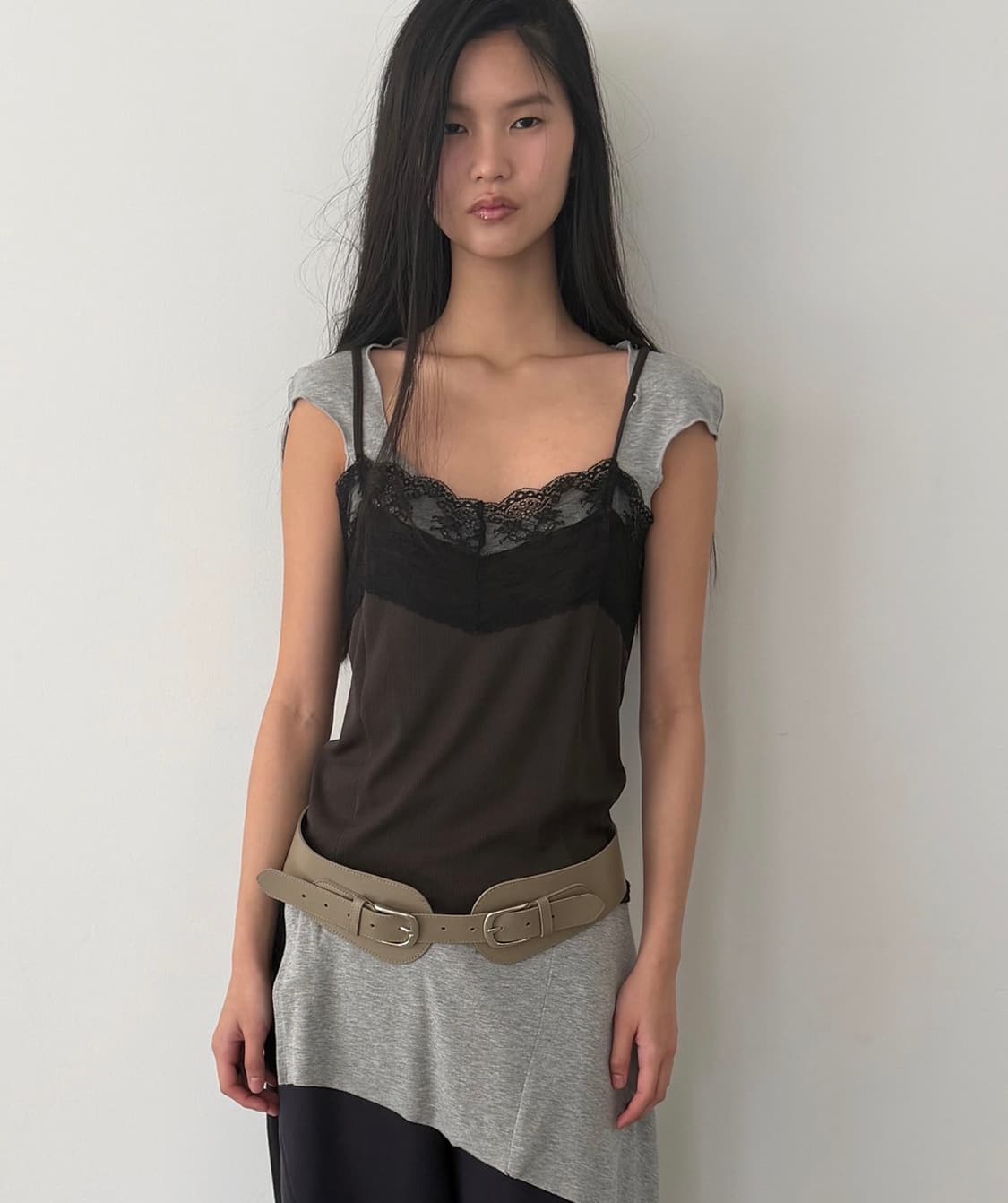 CERRIC Lace Trim Sleeveless _ Brown 상품이미지1
