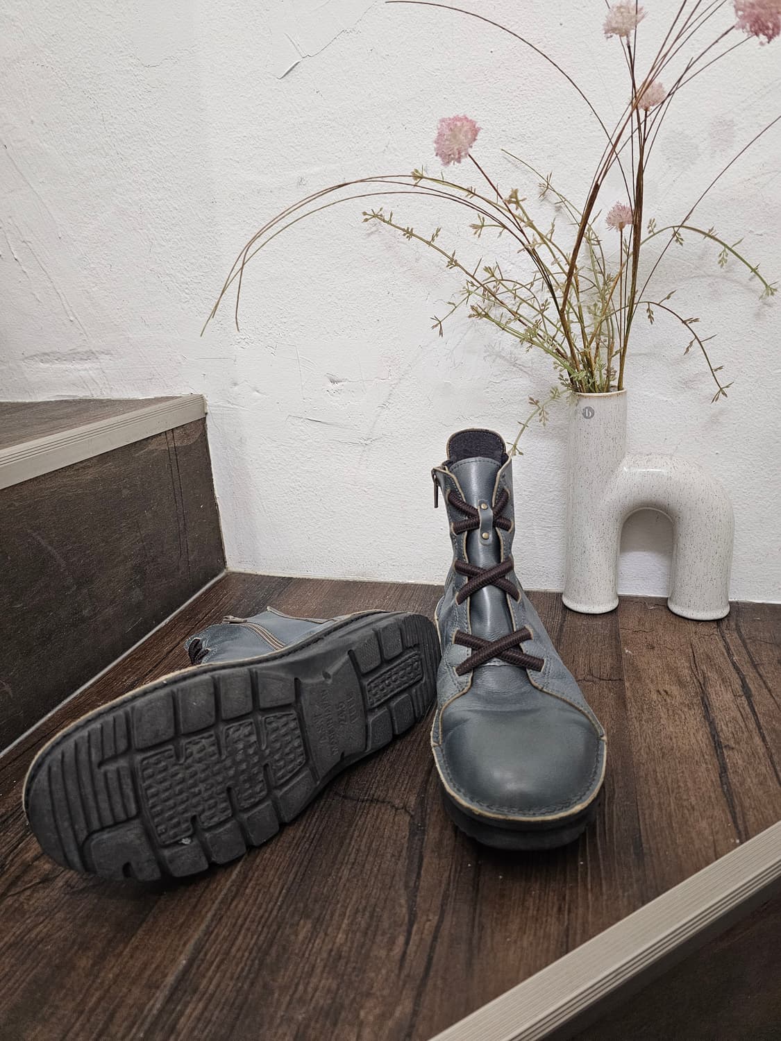 Charles&Keith 청록 레더 레이스업 숏부츠 상품이미지5