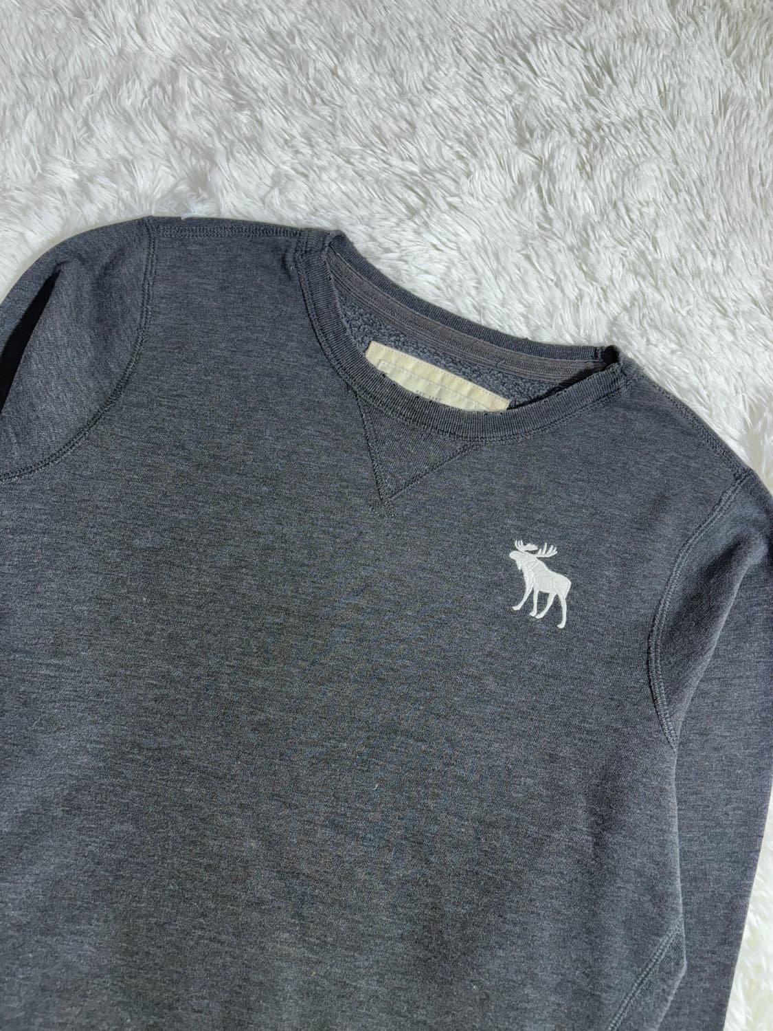 아베크롬비 그레이 순록 자수로고 맨투맨  상품이미지3