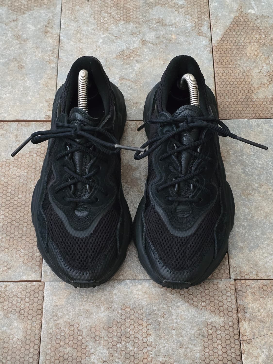 (225)아디다스 오즈위고 트리플 블랙 상품이미지2