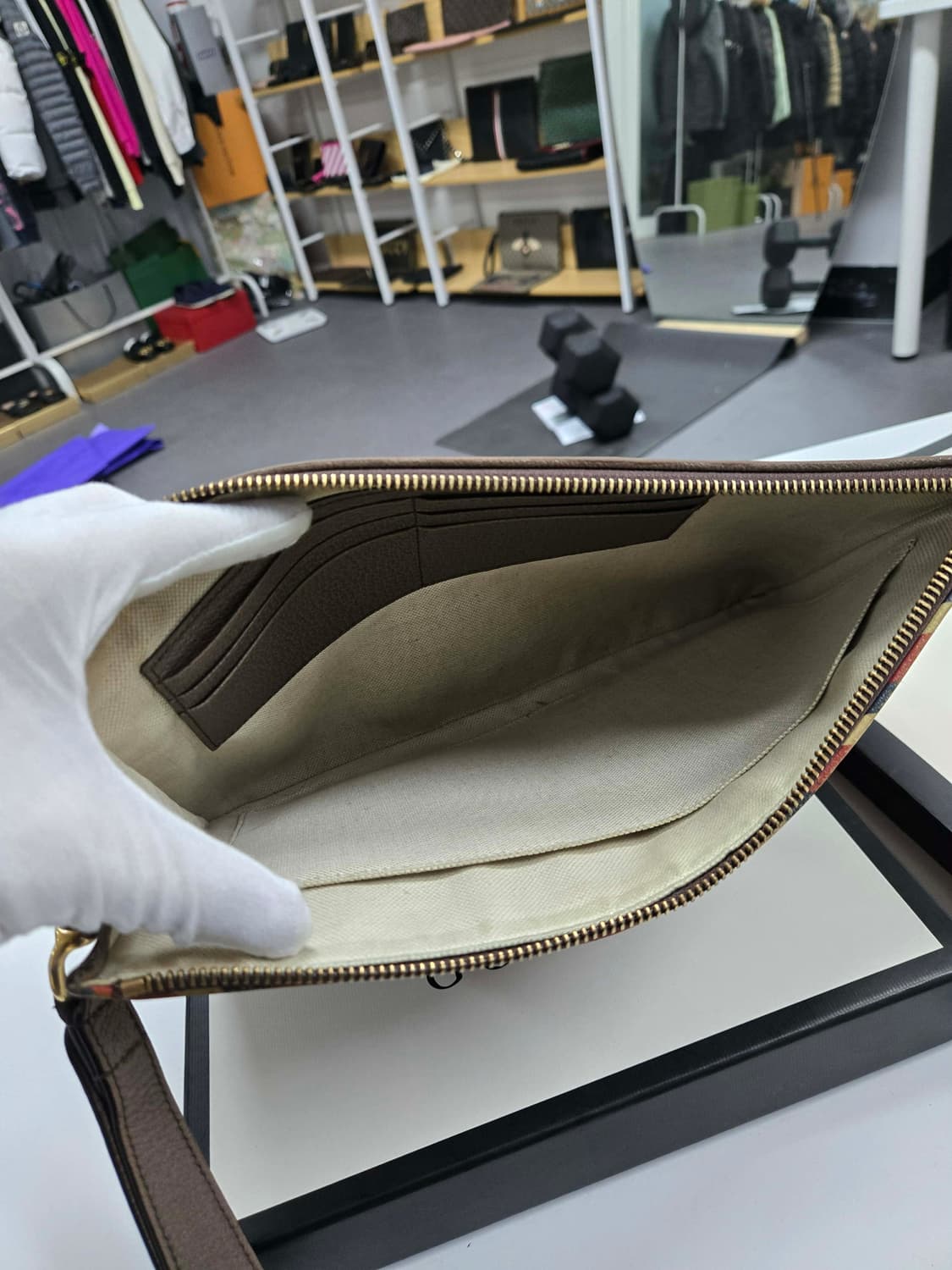 [정품]구찌 쿠리에 클러치백 상품이미지5