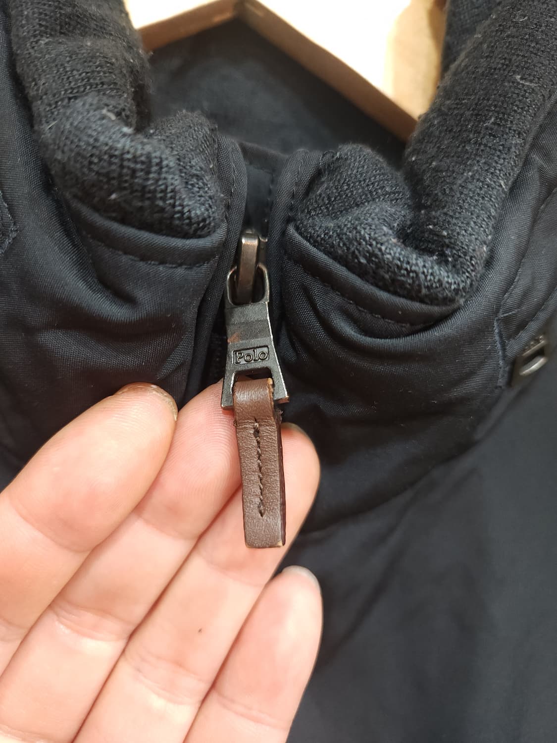 폴로 랄프로렌 블랙 스윙탑 후리스안감 점퍼

 상품이미지2