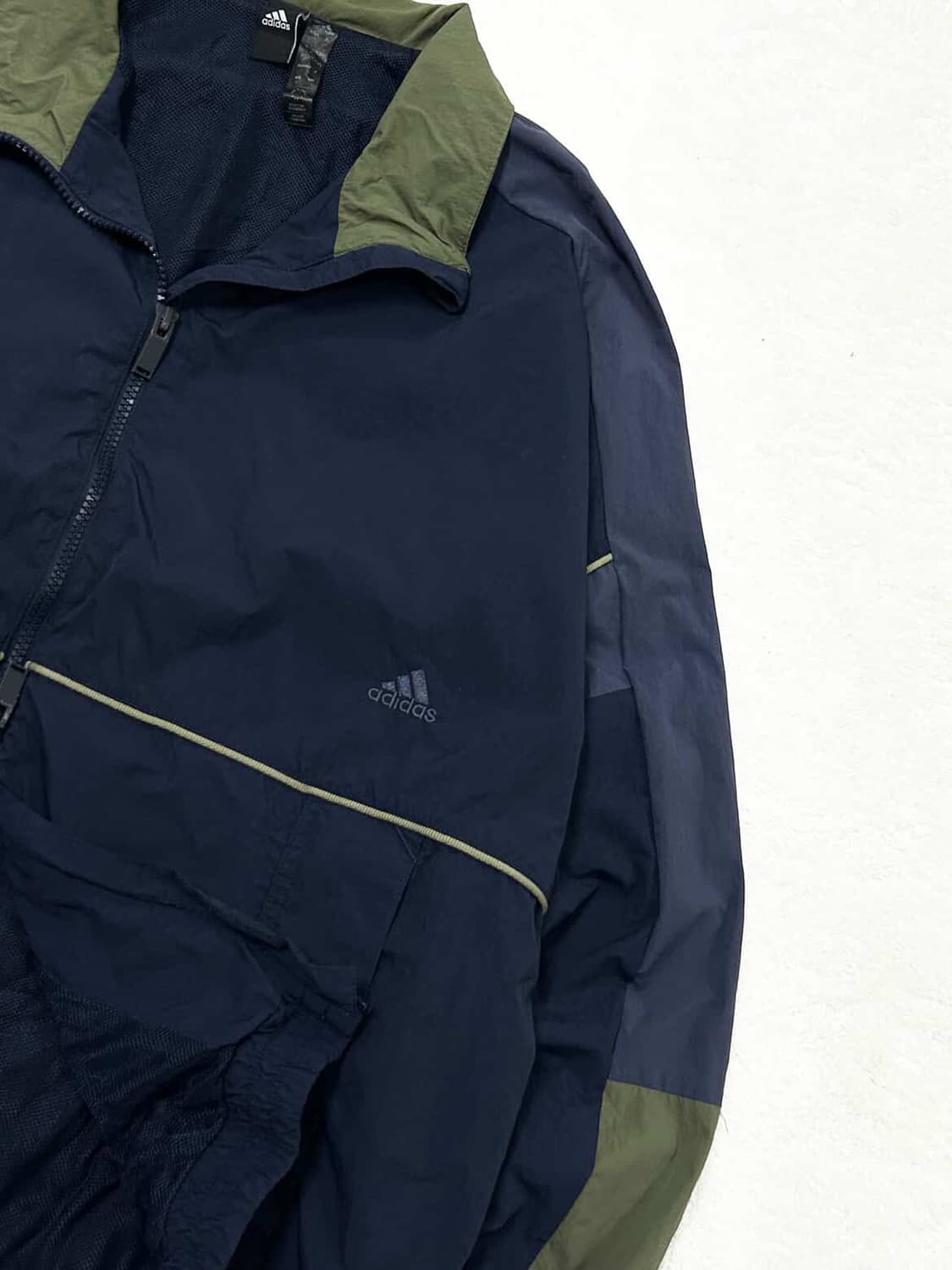 아디다스 배색 투웨이 우븐자켓 상품이미지7