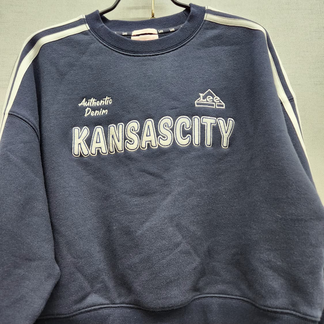 Lee 캔자스시트 사이드라인 크롭 맨투맨 S(L) 상품이미지2