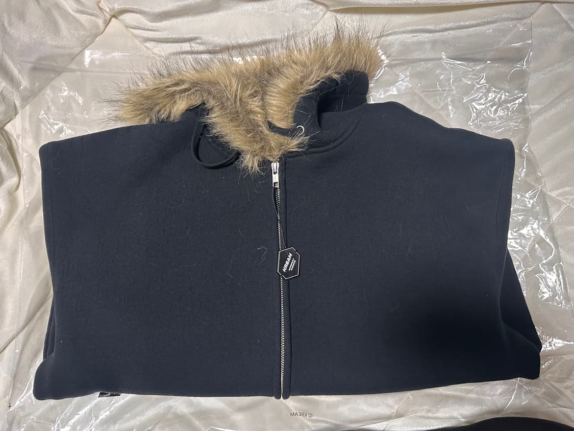 슈프림 포우 퍼 집업 후드 블랙 상품이미지3