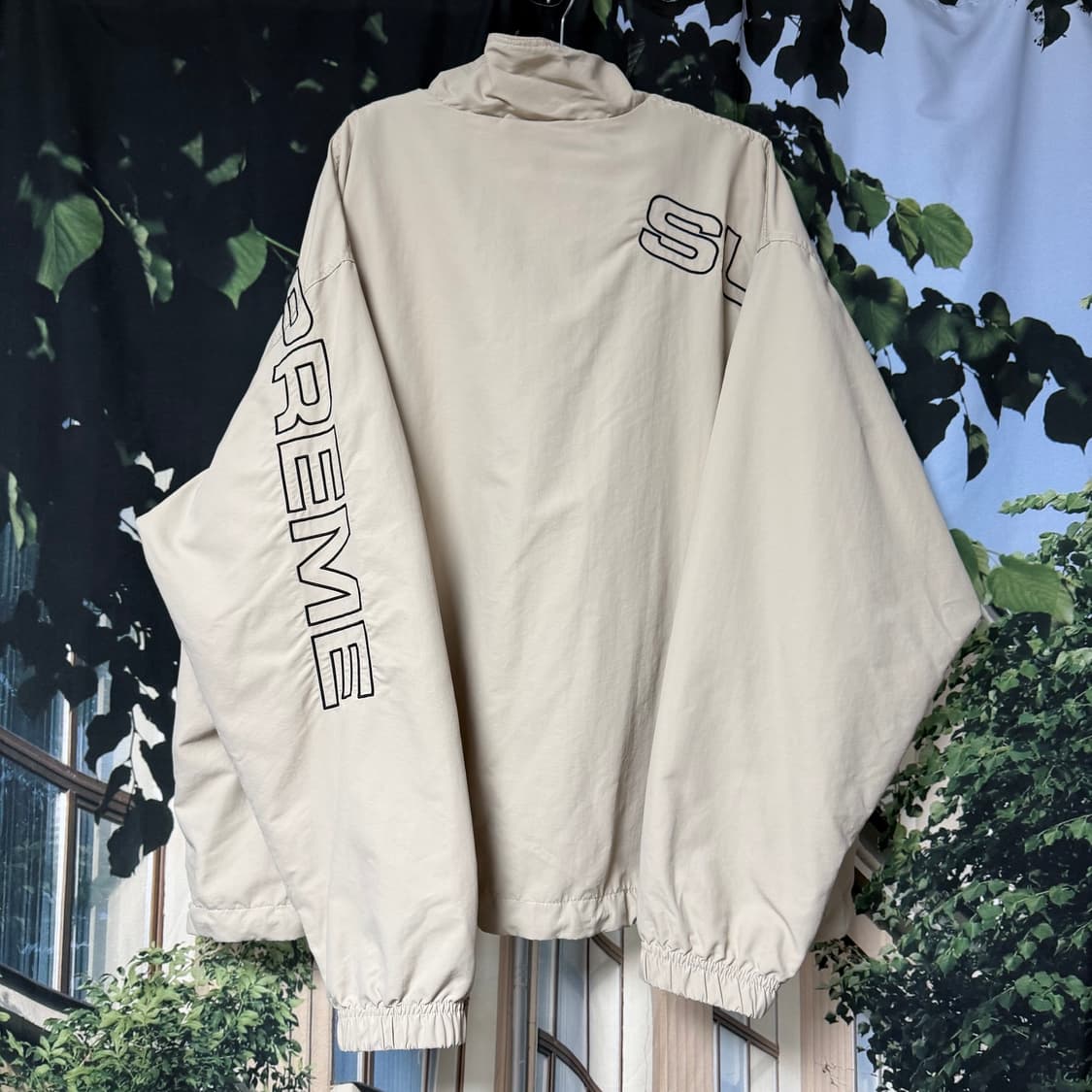 슈프림 스펠아웃 자수 트랙 자켓 샌드 23FW 상품이미지3