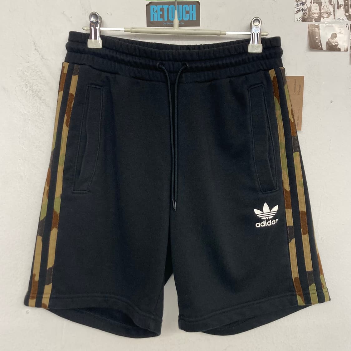 아디다스 카모 3스트라이프 스웻쇼츠 상품이미지1