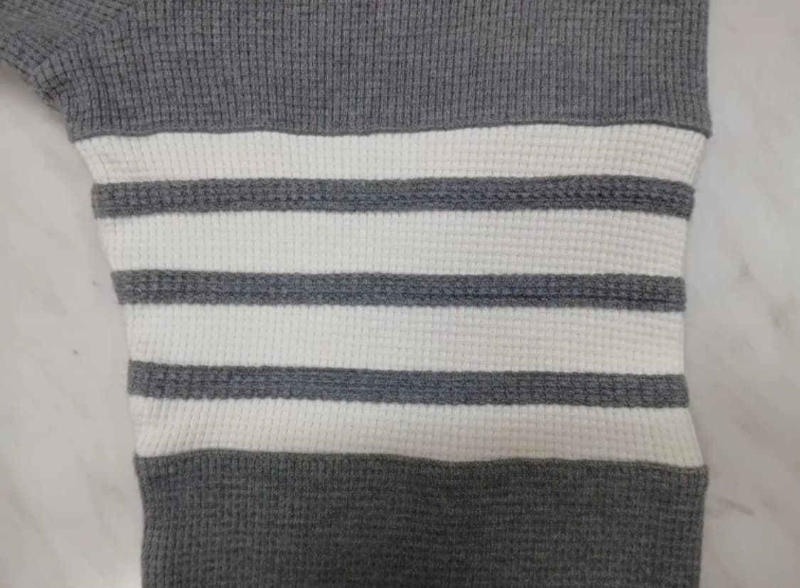 [신형 새상품급] 톰브라운 사선완장 니트 4 사이즈  상품이미지5