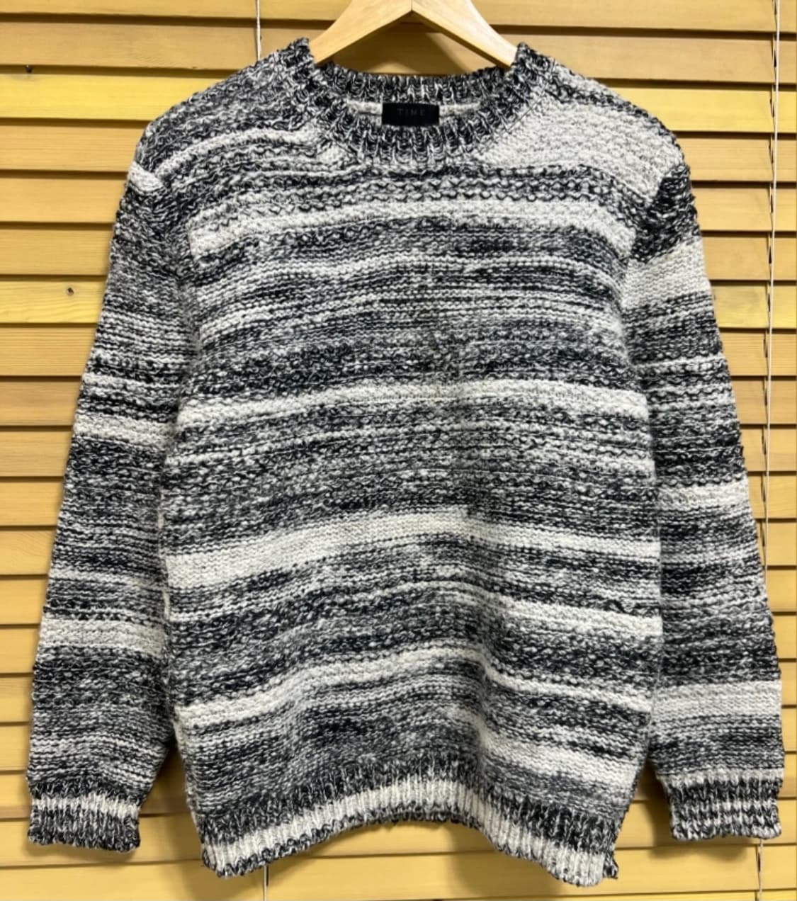 타임 남성 스트라이프패턴 울니트

 상품이미지1