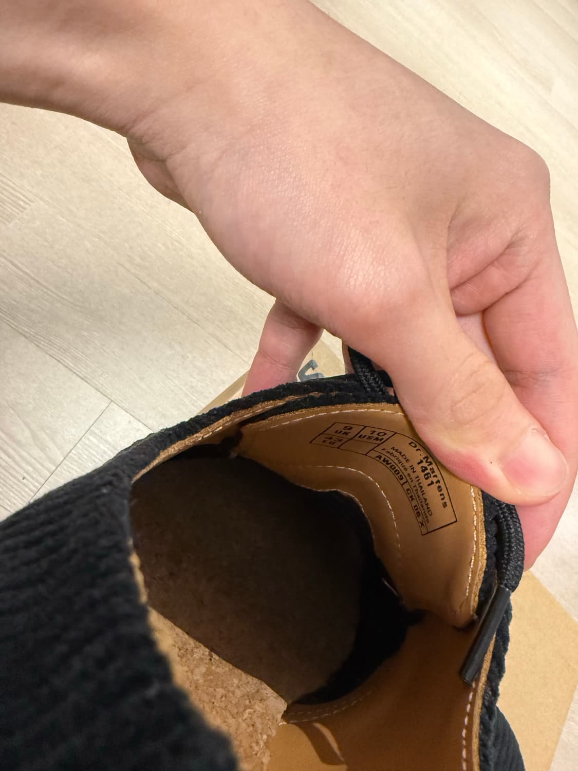 닥터마틴 1461 코듀로이 더비 블랙 280 상품이미지5