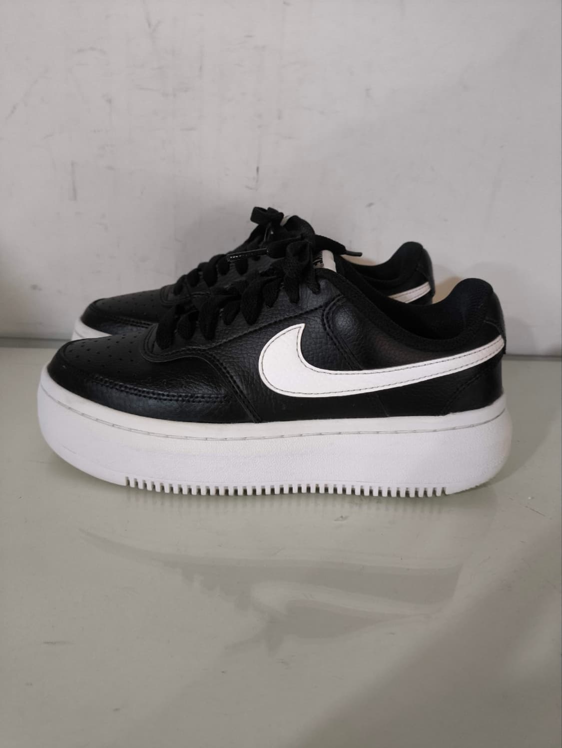 235mm 나이키 코트비젼 알타 키높이 스니커즈 상품이미지1