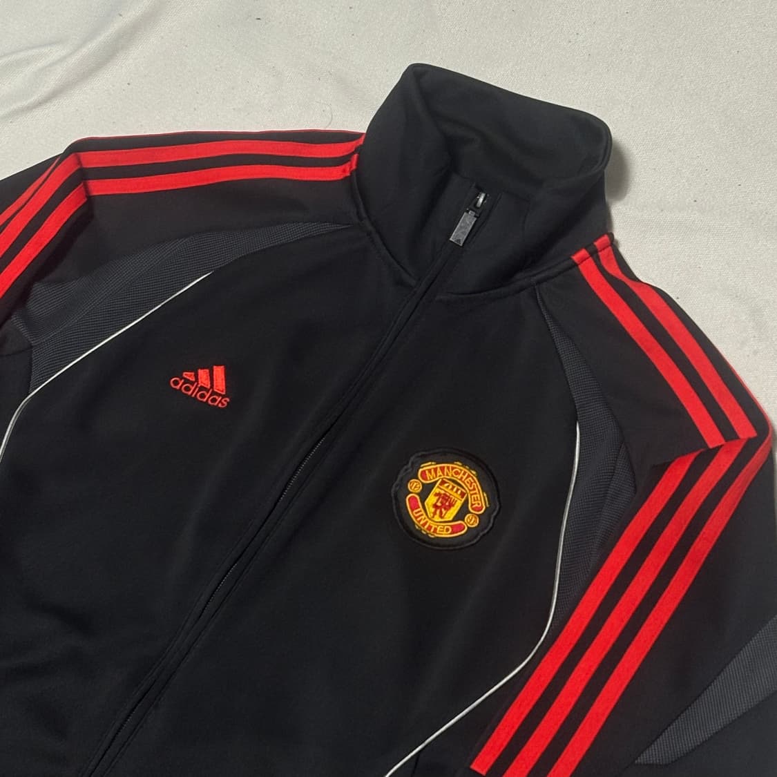 95 아디다스 맨체스터유나이티드 트랙탑 상품이미지1