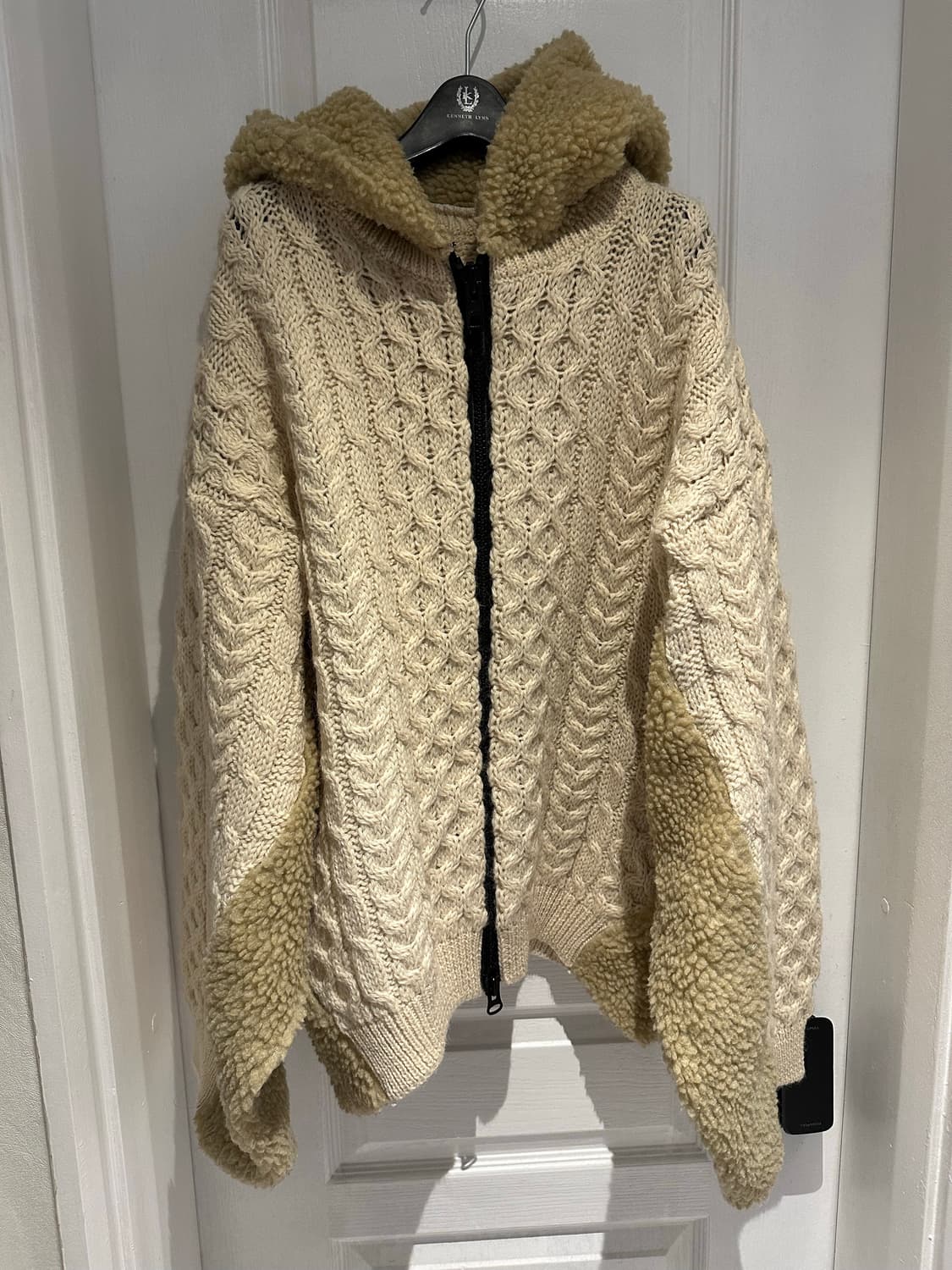 Tomoki yurita 토모키 유리타 후드집업 상품이미지1