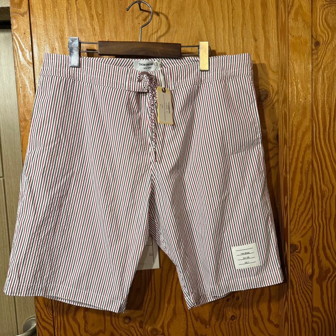 톰브라운 반바지 판매 합니다. 상품이미지1