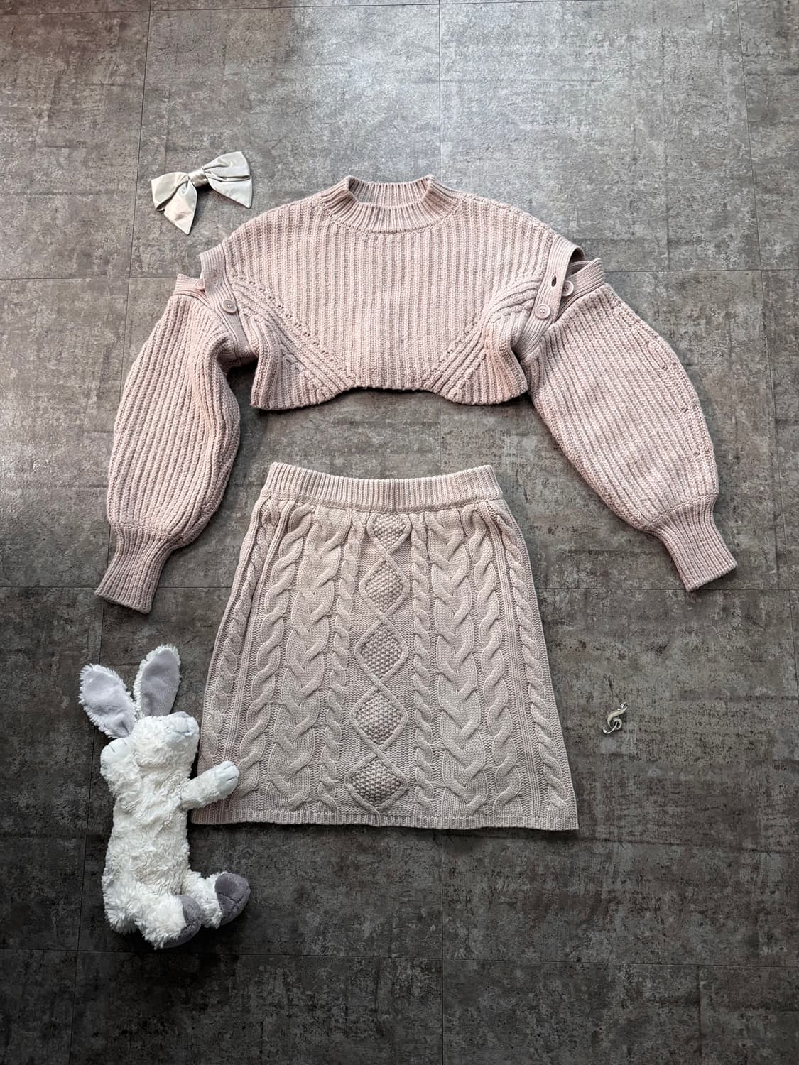 오픈 버튼 숄더 크롭 니트 스커트 2pcs SET (단품 구매 가능) 상품이미지4