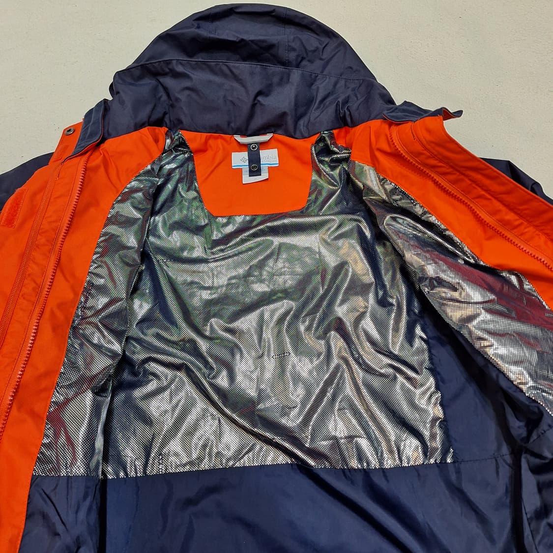 콜롬비아  바람막이M 상품이미지6