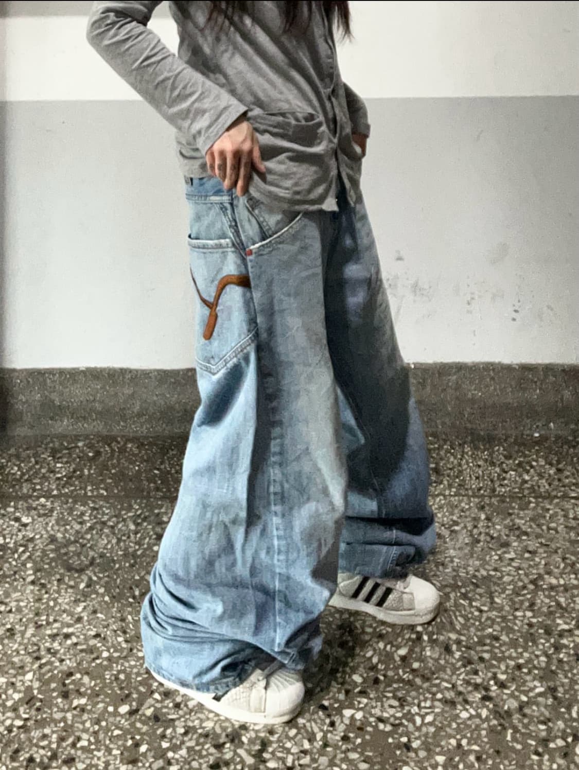 워크웨어 화이트 워싱 와이드 데님 팬츠 상품이미지3