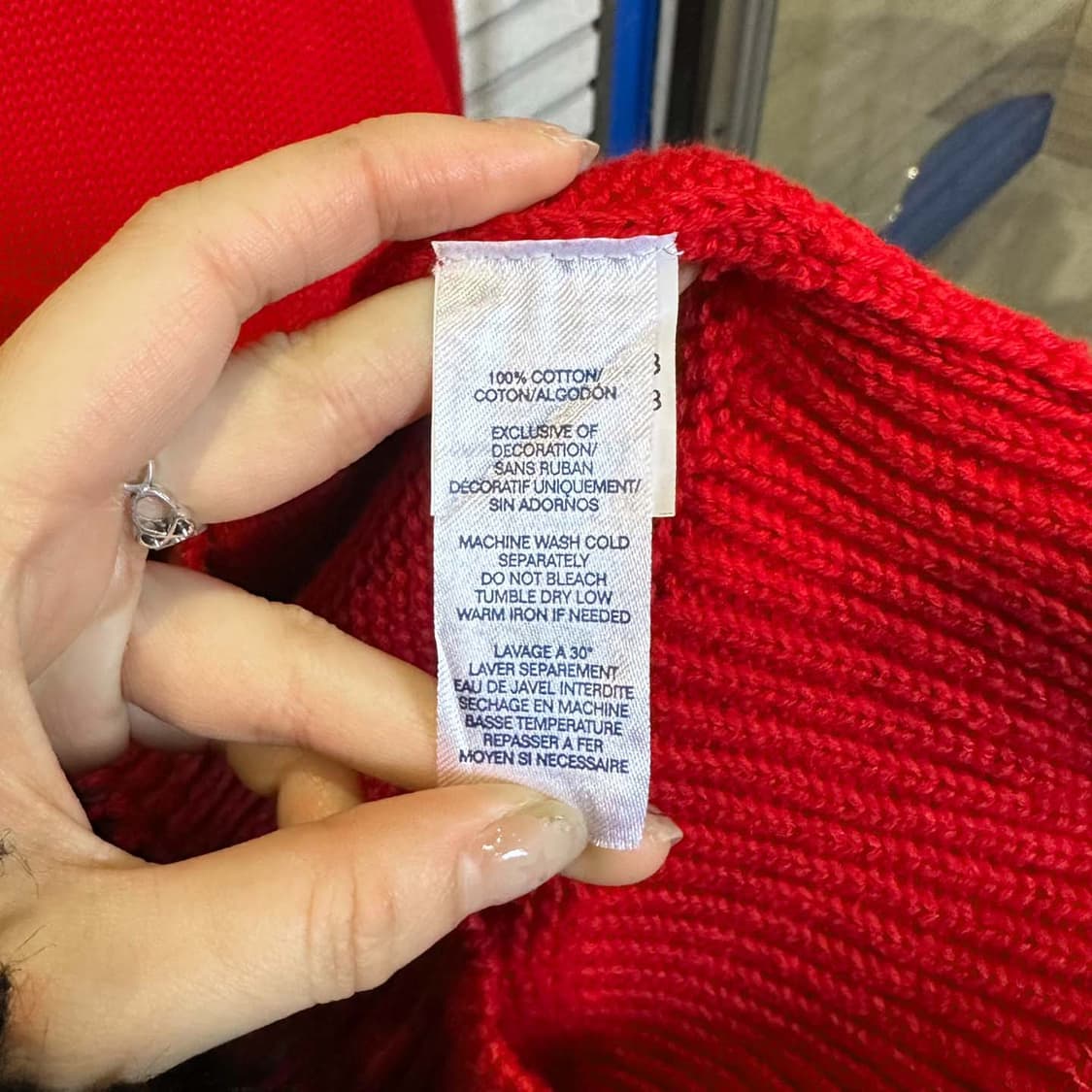 챕스 반집업 니트 하이넥 앞면 로고 디테일 레드 상품이미지8