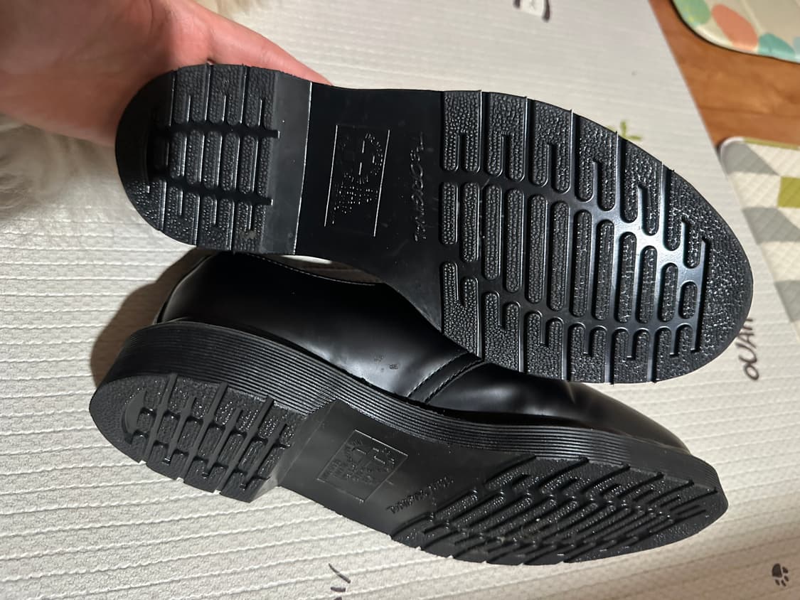 닥터마틴 1461 모노블랙 상품이미지2