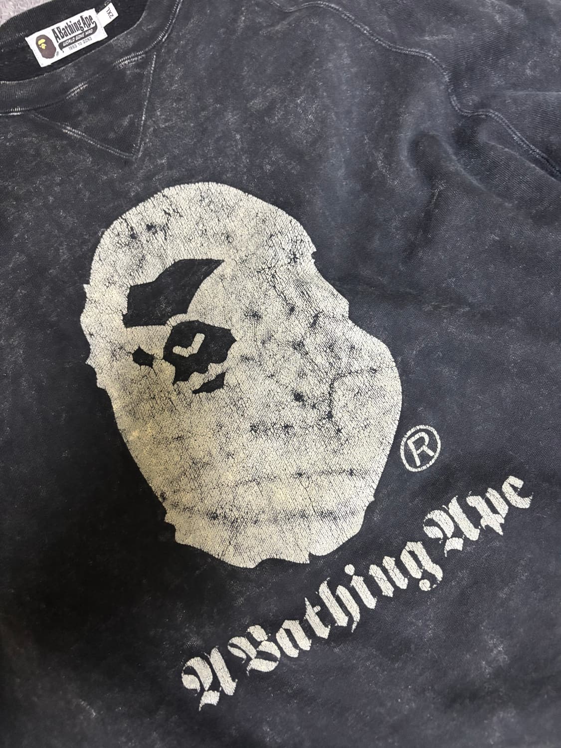 베이프 오버다이 릴렉스드 핏 크루넥 상품이미지2