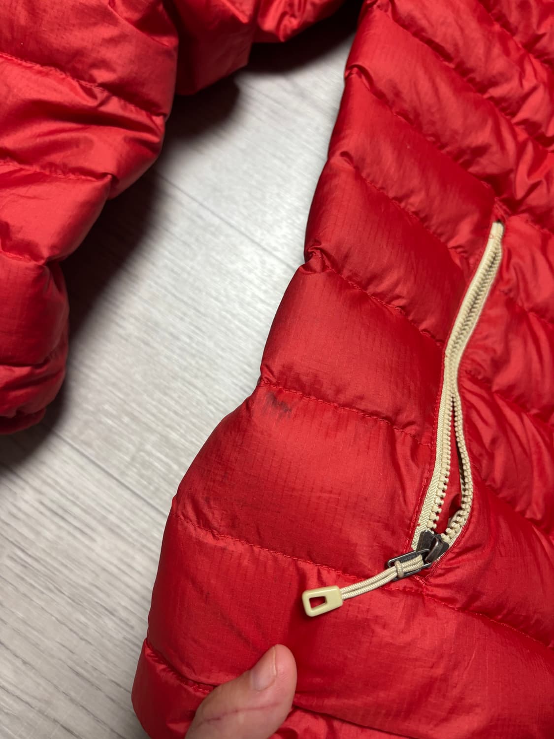 [M/하자,오염] 파타고니아 경량 패딩  상품이미지5