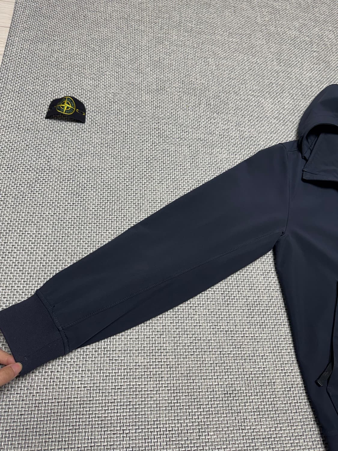 스톤아일랜드 라이트 소프트쉘 후드집업 상품이미지3