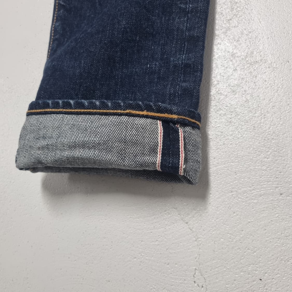 KURO DENIM 페이딩 데님진 - 30 상품이미지5