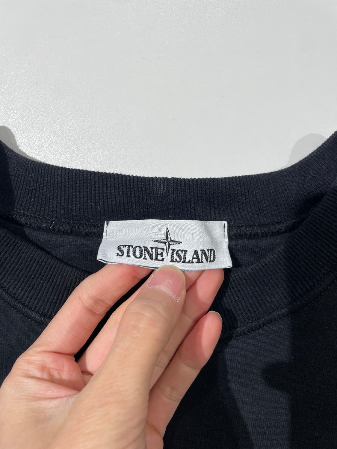스톤 아일랜드 블랙 와펜 스웻 셔츠 상품이미지7