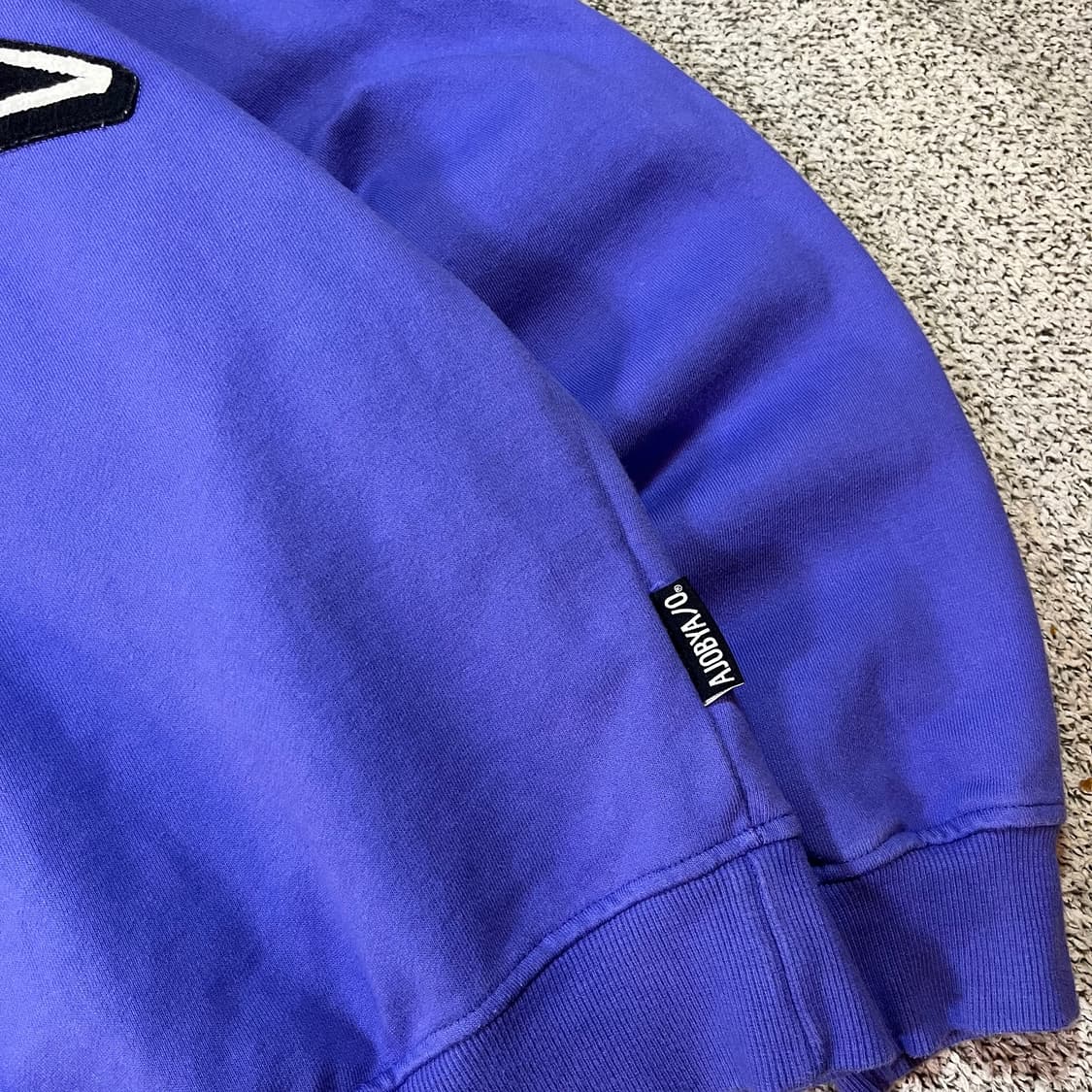 아조바이아조 빅로고 맨투맨 상품이미지3