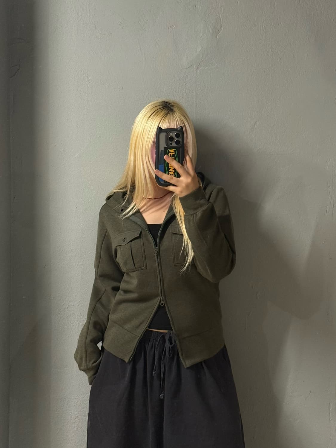 pocket detail 2-way hood zip-up 상품이미지1