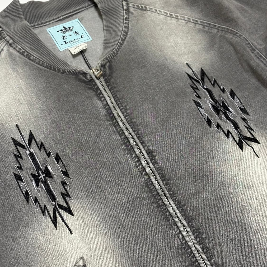 자이젤 런던 나바호 패턴 자수 빈티지 워싱 자켓 상품이미지3