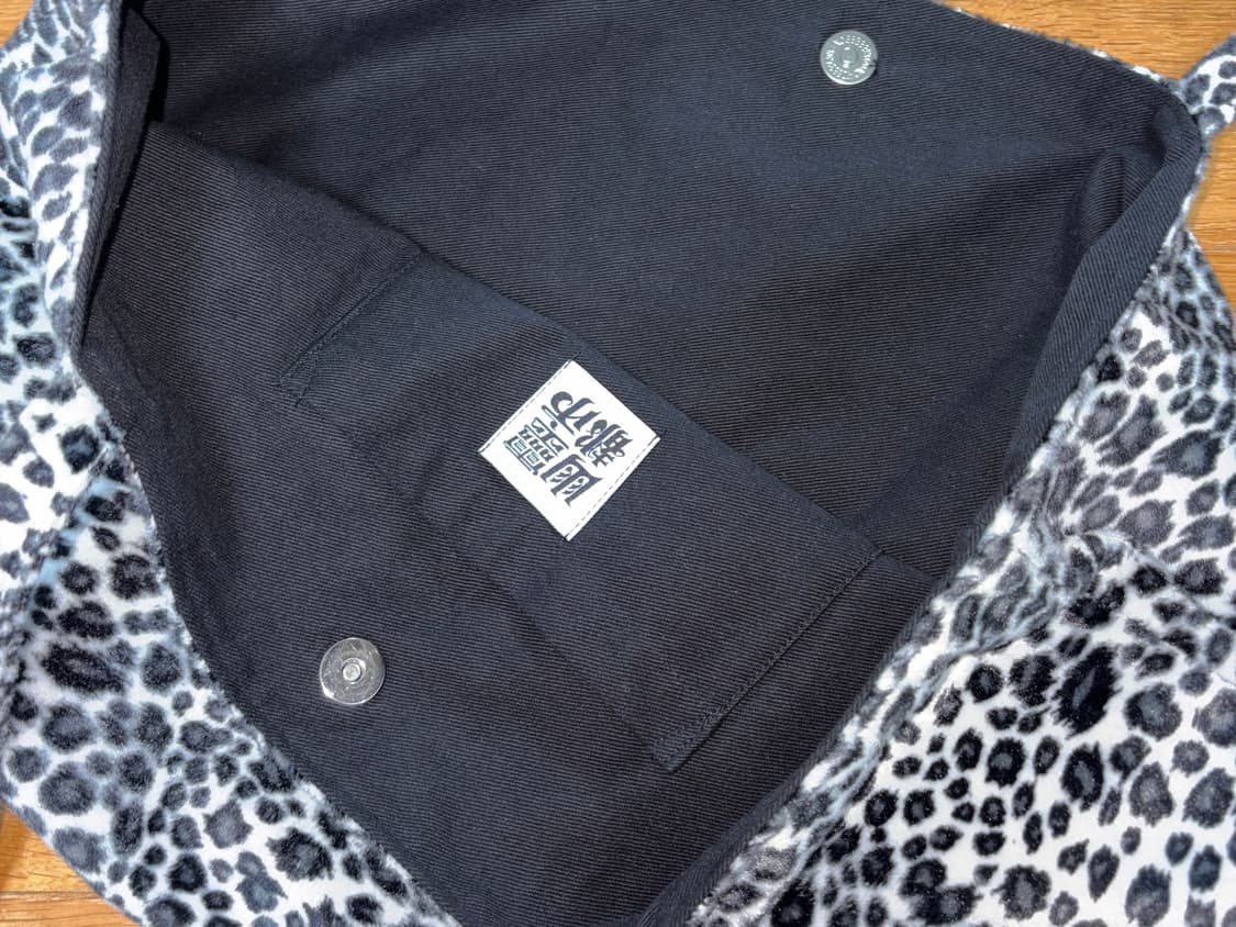 유령도시 블랙 레오파드 숄더백 상품이미지3