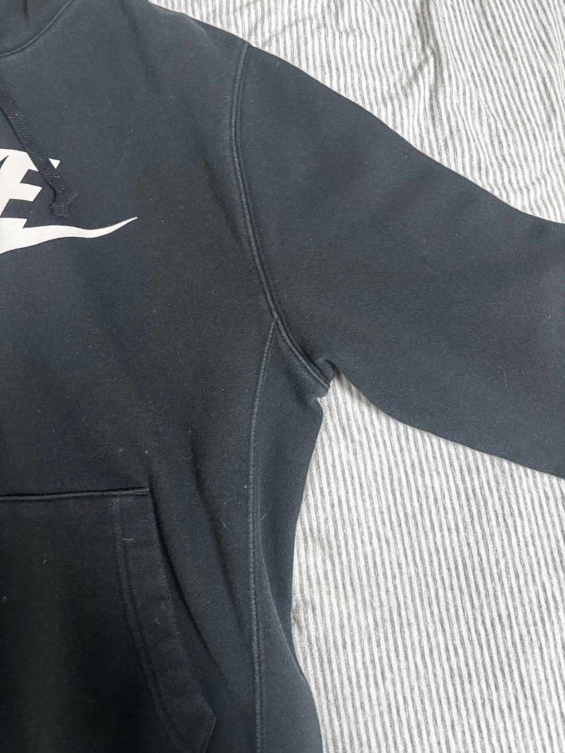 나이키 블랙 빅로고 후드티 판매 기본템 검정 상품이미지3