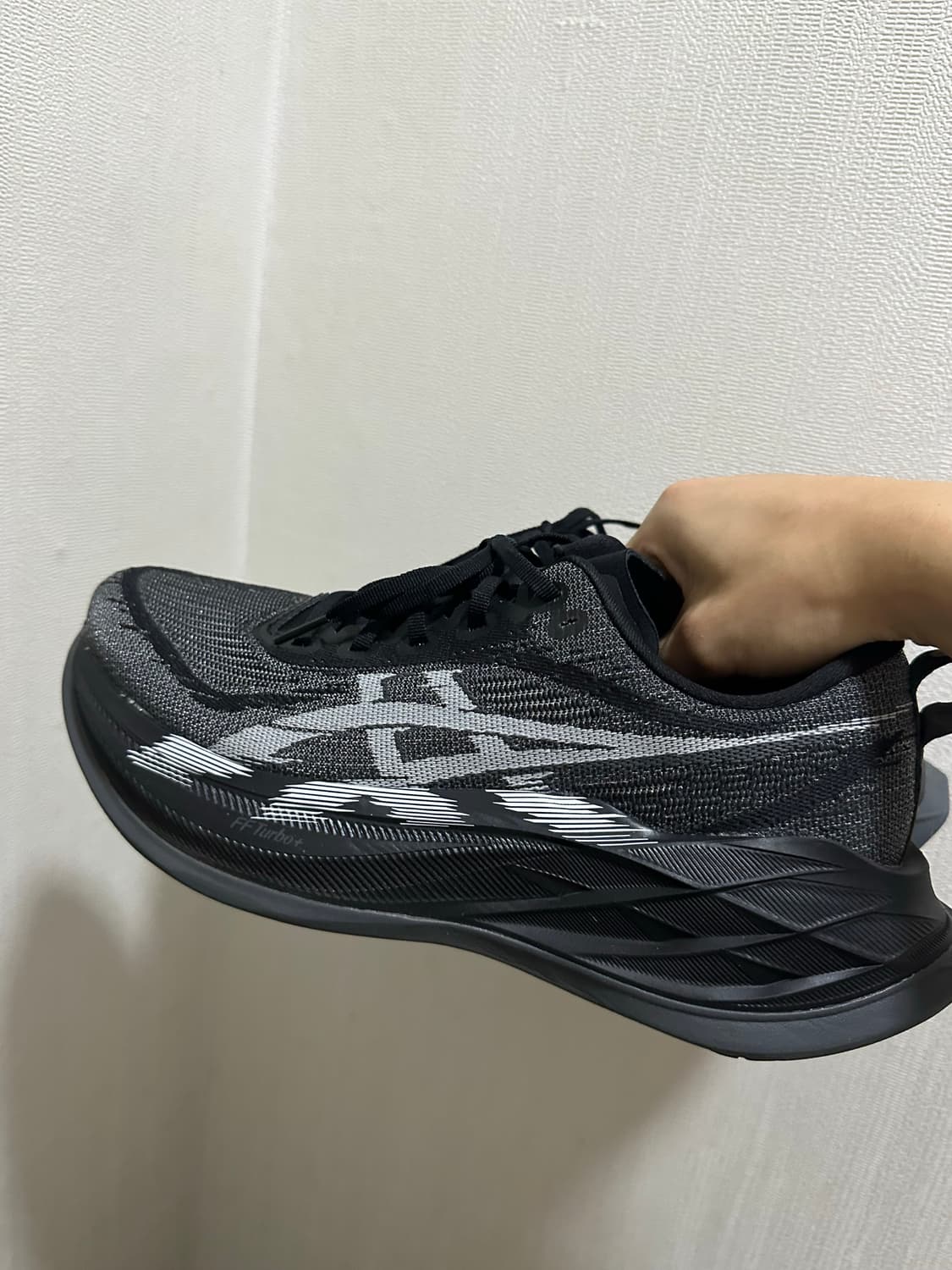 255) 슈퍼블라스트2 블랙 팝니다 상품이미지1